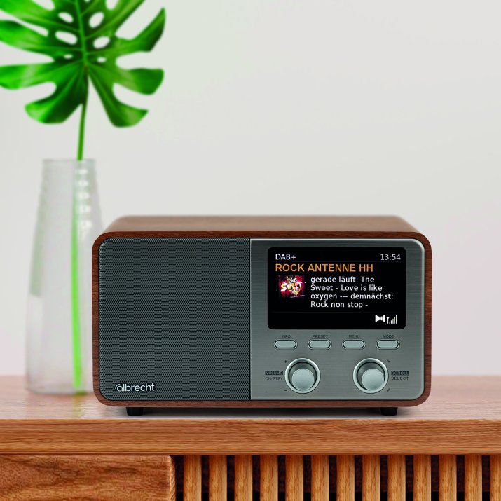 Albrecht DR 760 mit ASA-Gefahren-Warnsystem. Foto: Alan Electronics