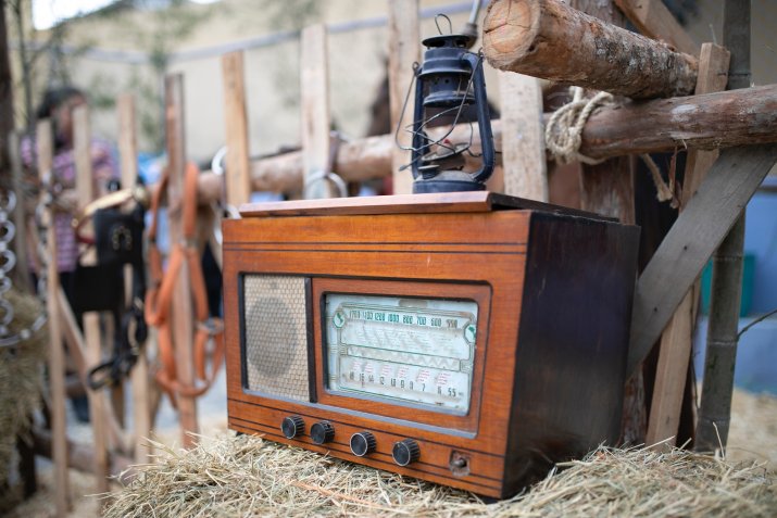 Analoges Radio bleibt nach Ansicht der Landespolitik in Niedersachsen die Zukunft. Foto: Diego Passadori/Unsplash, CCo Analoges Radio bleibt nach Ansicht der Landespolitik in Niedersachsen die Zukunft. Foto: Diego Passadori/Unsplash, CCo
