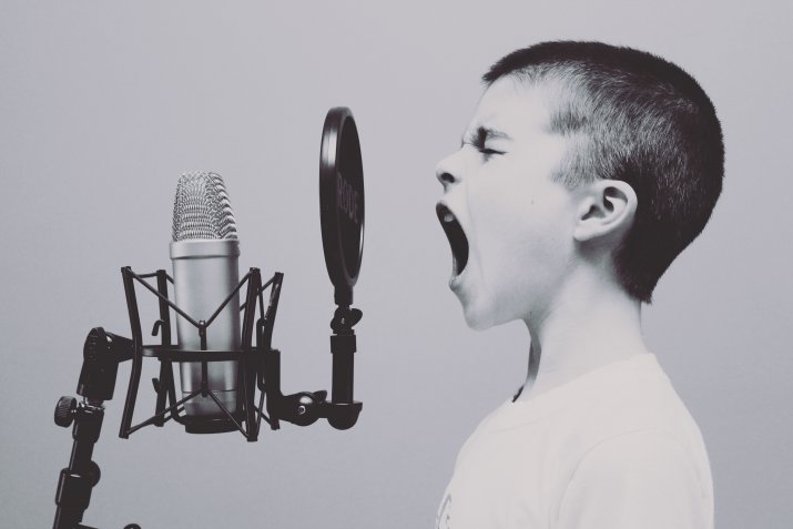 Endlich geht es weiter mit dem digitalem Radio in Deutschland. Foto: Jason Rosewell/Unsplash, CC0 Endlich geht es weiter mit dem digitalem Radio in Deutschland. Foto: Jason Rosewell/Unsplash, CC0
