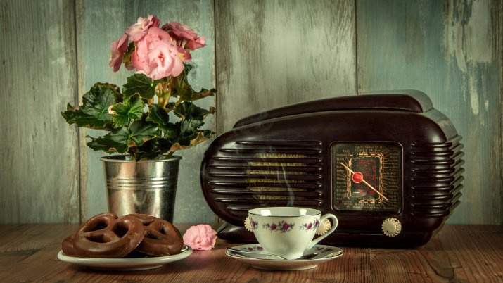 Viele moderne Radios sehen aus wie aus längst vergangener Zeit. Foto: Lubos Houska/Pixabay